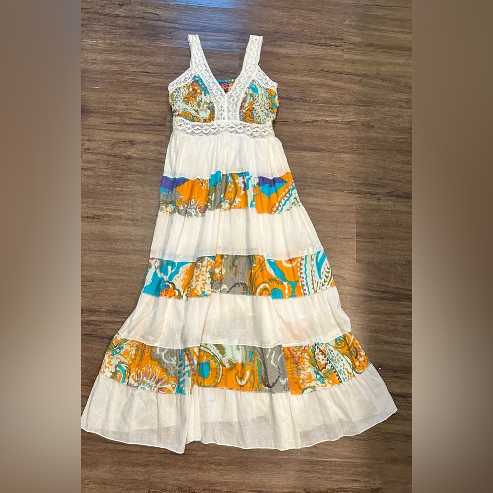 California Breeze Boho Tiered Cotton Dress in White/Multicolor Print. Size S